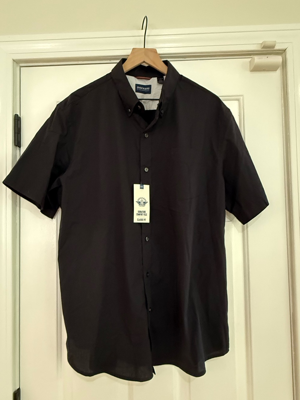 Dockers Men's Short-Sleeve Button-Down Shirt - Black